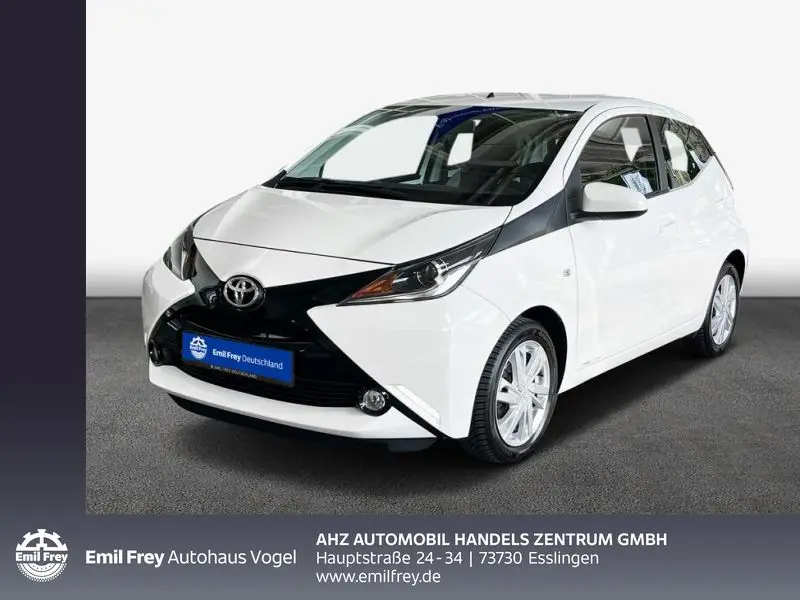 Photo 1 : Toyota Aygo X 2016 Petrol