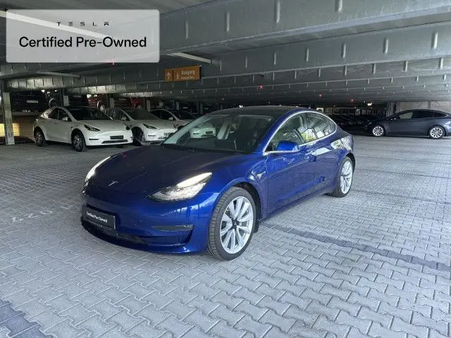 Photo 1 : Tesla Model 3 2020 Non renseigné