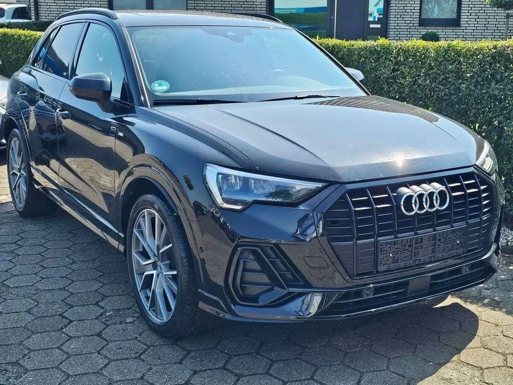 Photo 1 : Audi Q3 2020 Petrol