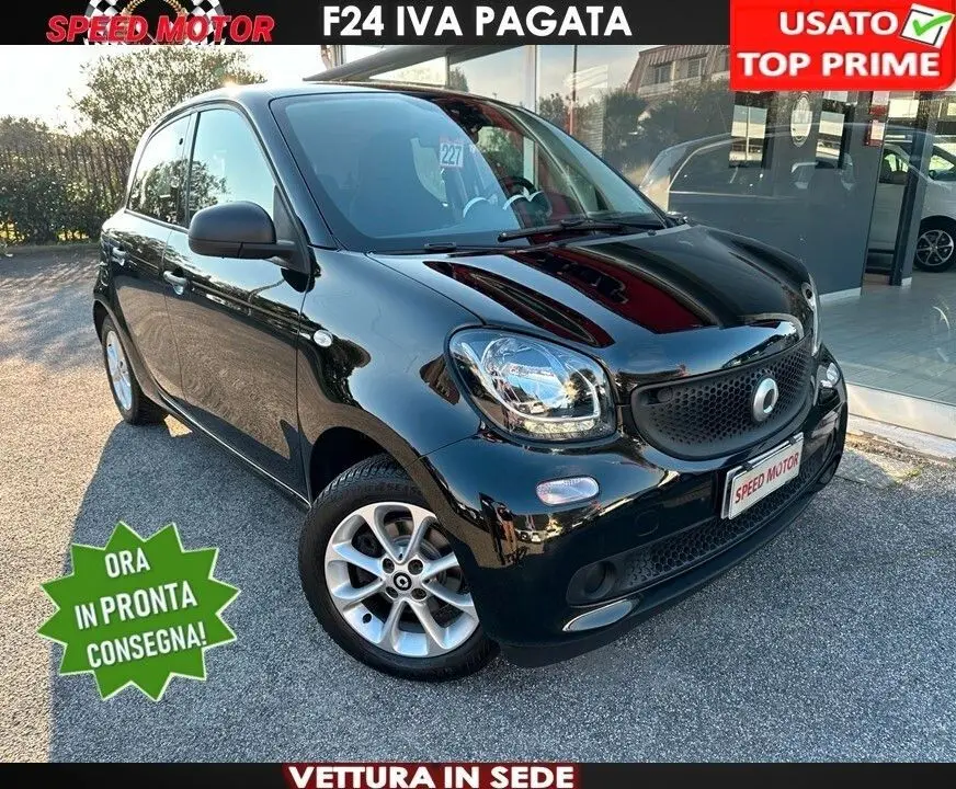 Photo 1 : Smart Forfour 2019 Petrol