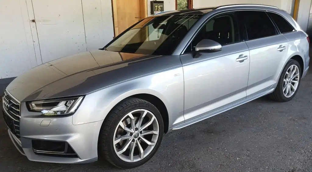 Photo 1 : Audi A4 2016 Diesel