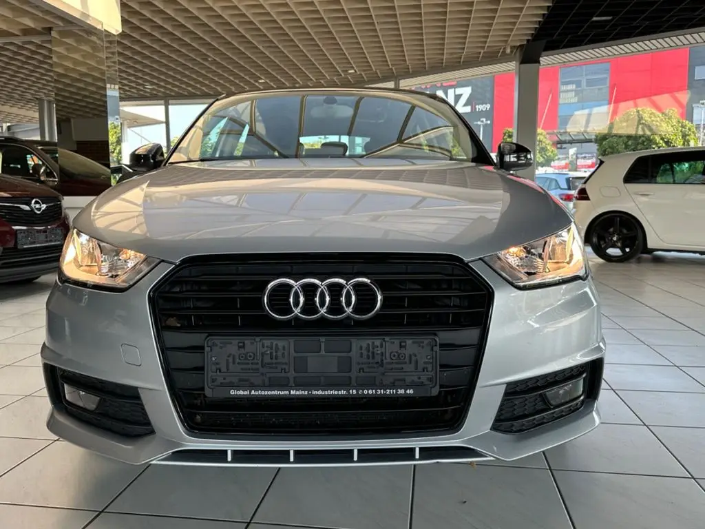 Photo 1 : Audi A1 2018 Petrol