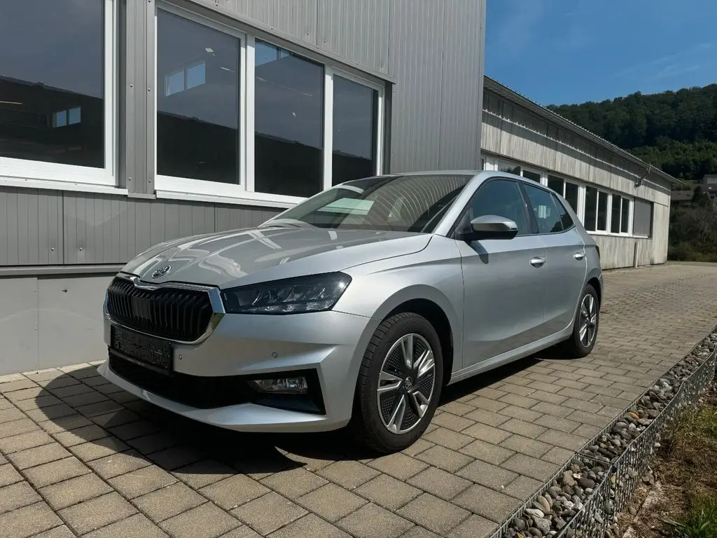 Photo 1 : Skoda Fabia 2023 Essence