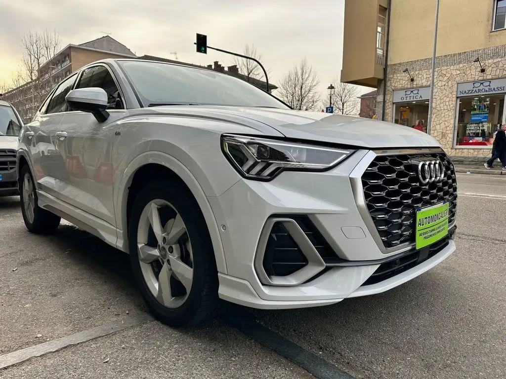 Photo 1 : Audi Q3 2019 Diesel