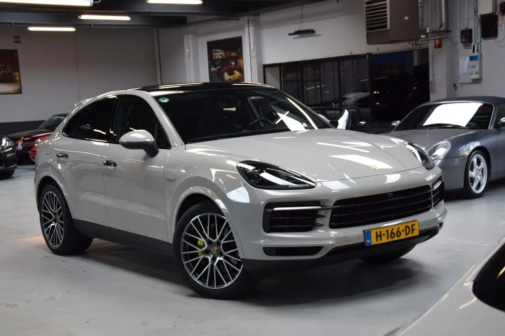 Photo 1 : Porsche Cayenne 2020 Hybrid