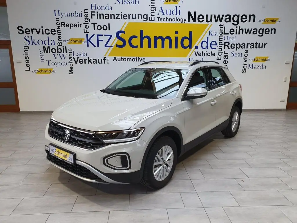 Photo 1 : Volkswagen T-roc 2024 Essence