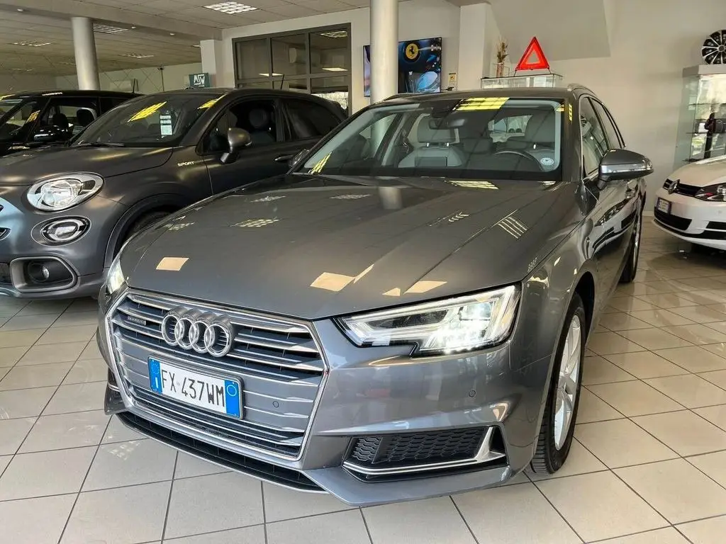 Photo 1 : Audi A4 2019 Diesel