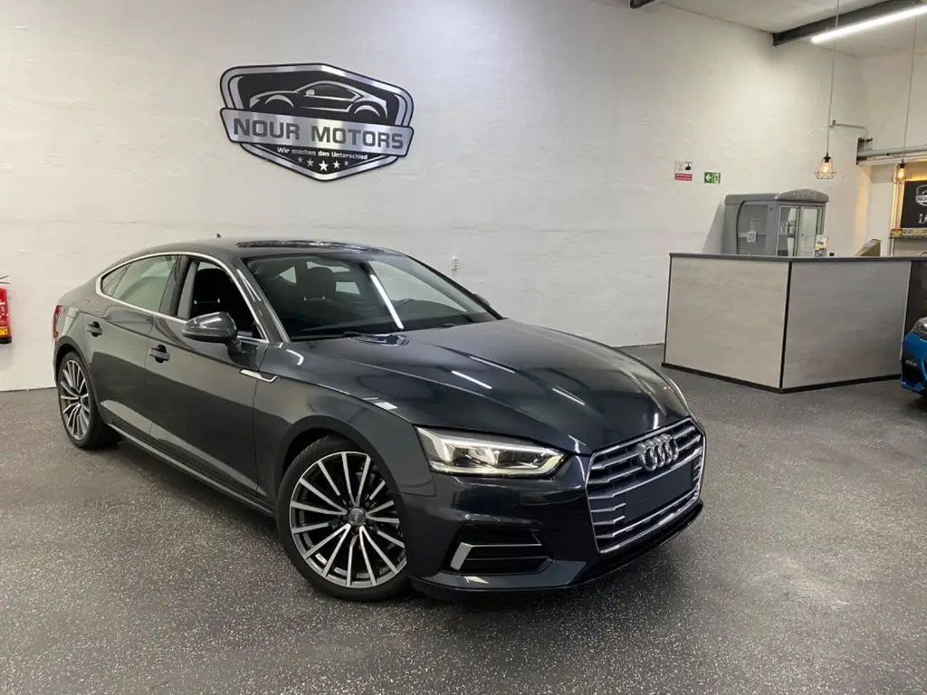 Photo 1 : Audi A5 2018 Diesel