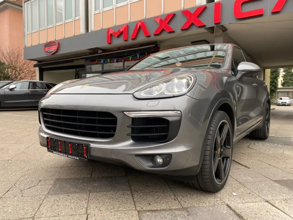 Photo 1 : Porsche Cayenne 2016 Diesel