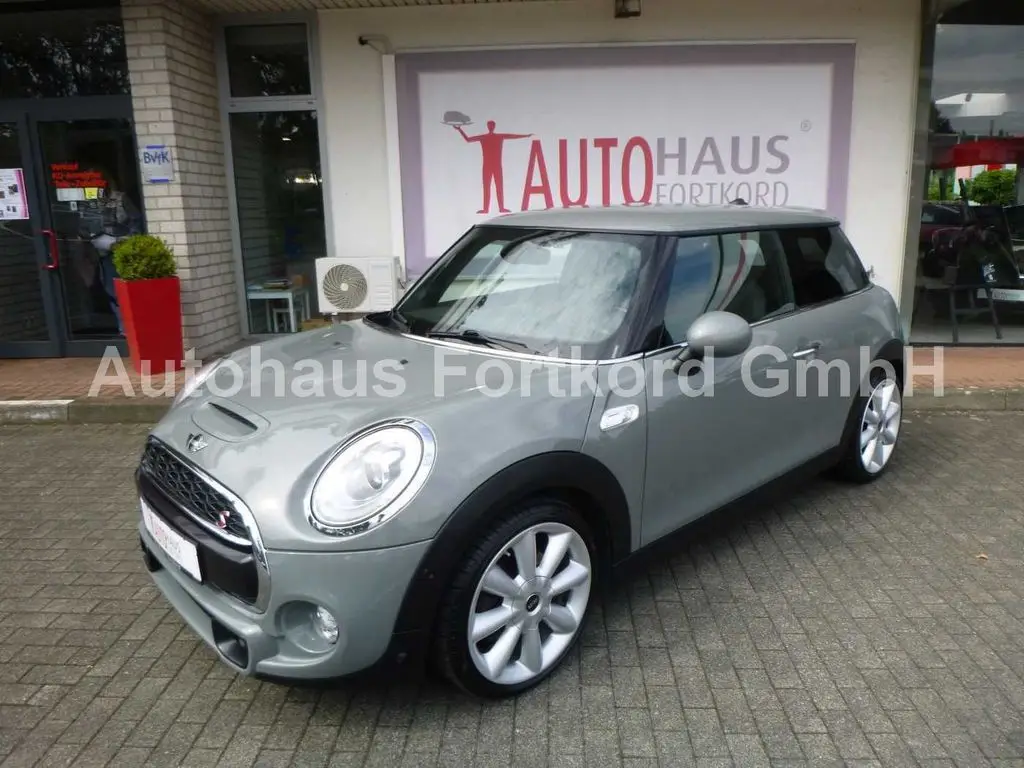 Photo 1 : Mini Cooper 2018 Petrol