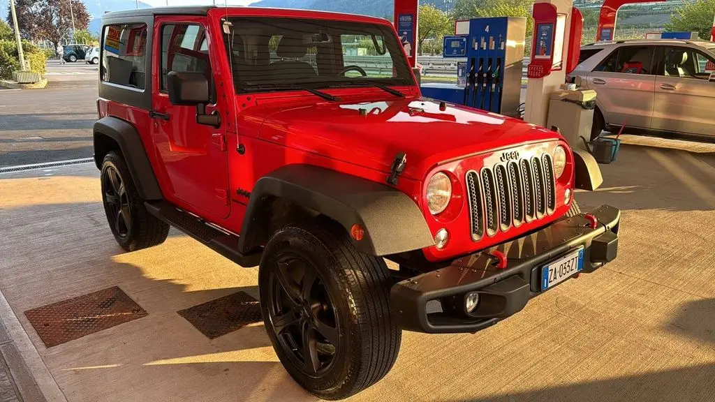 Photo 1 : Jeep Wrangler 2018 Essence