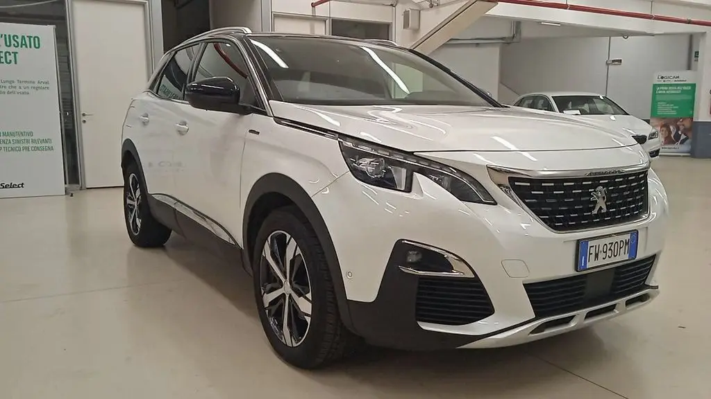 Photo 1 : Peugeot 3008 2019 Essence