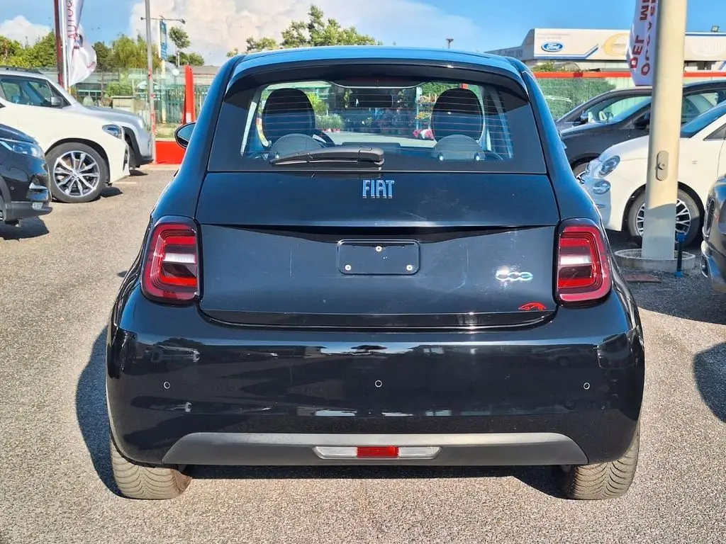 Photo 1 : Fiat 500 2022 Non renseigné