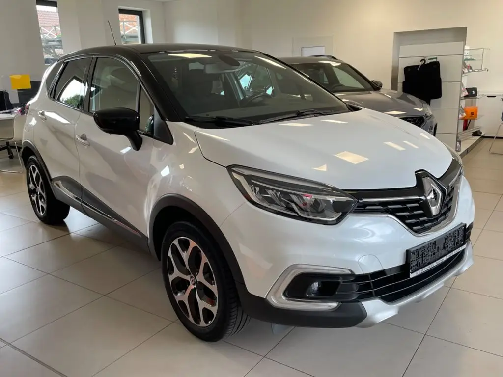 Photo 1 : Renault Captur 2017 Petrol