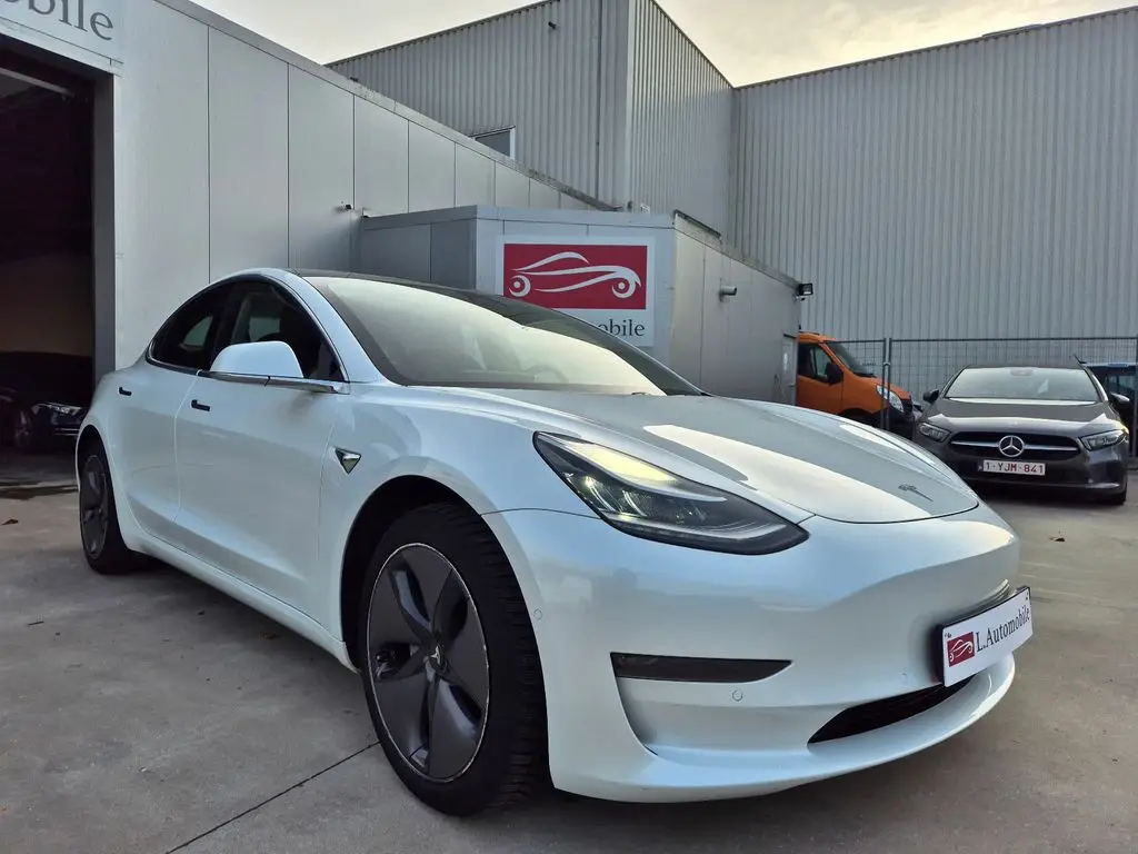 Photo 1 : Tesla Model 3 2020 Non renseigné