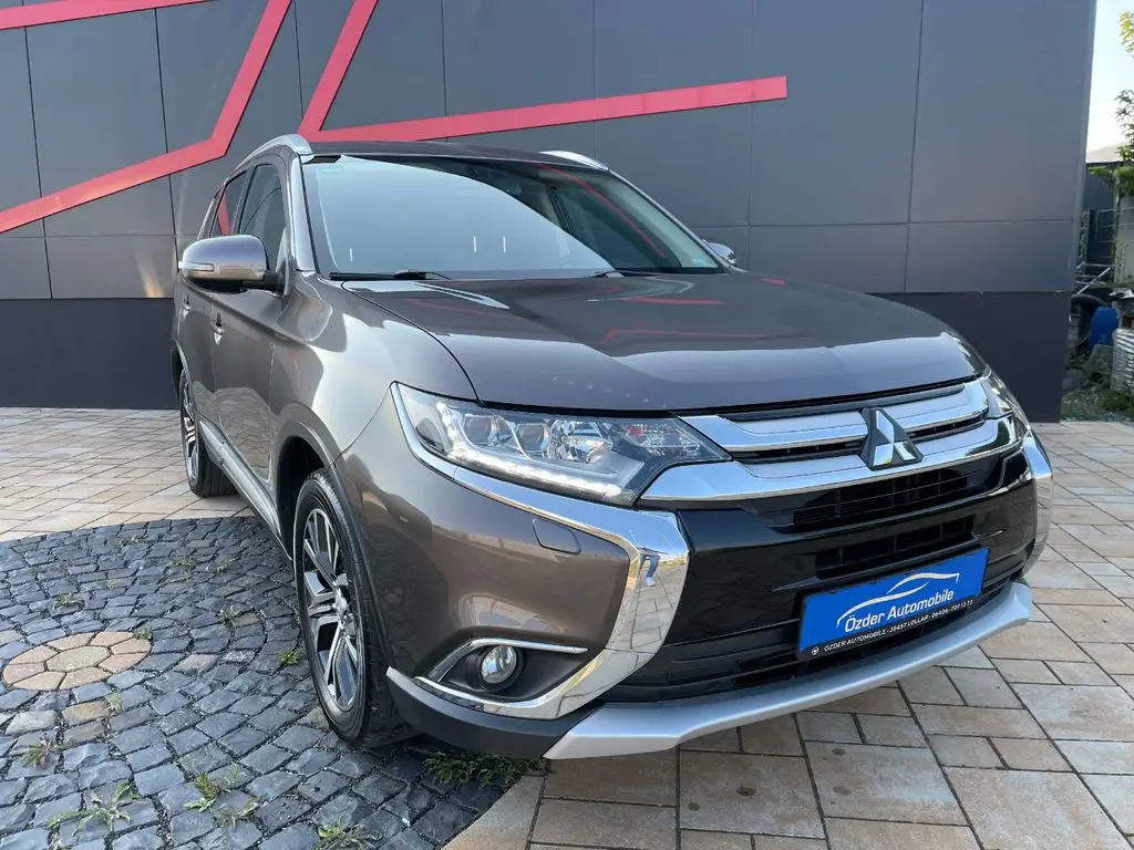 Photo 1 : Mitsubishi Outlander 2016 Diesel