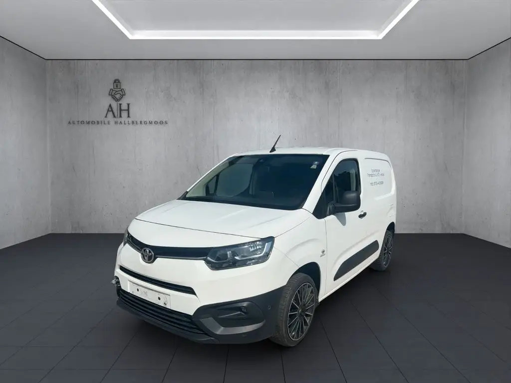 Photo 1 : Toyota Proace 2021 Diesel