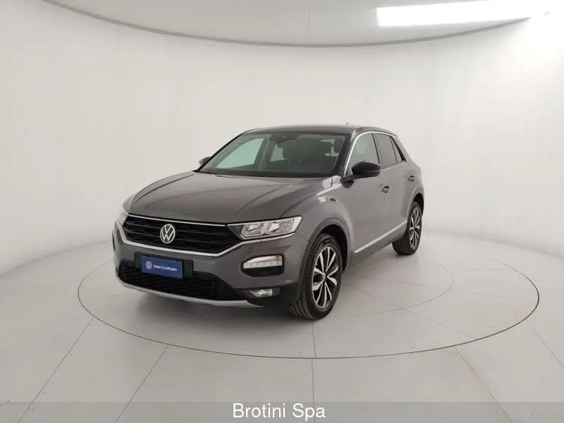 Photo 1 : Volkswagen T-roc 2021 Essence