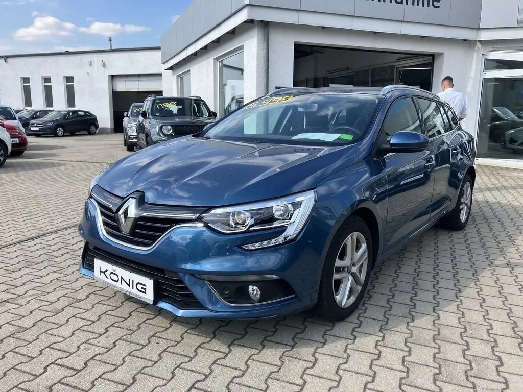 Photo 1 : Renault Megane 2019 Petrol