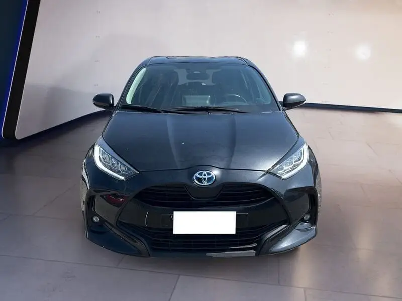 Photo 1 : Toyota Yaris 2021 Hybrid