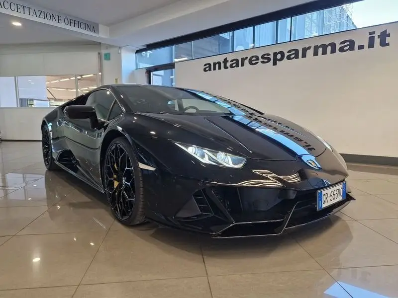 Photo 1 : Lamborghini Huracan 2020 Essence