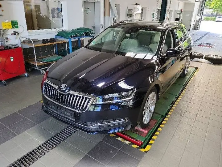 Photo 1 : Skoda Superb 2020 Essence