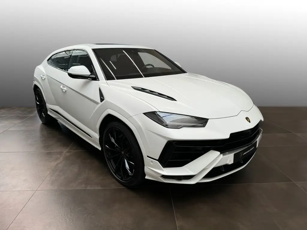 Photo 1 : Lamborghini Urus 2023 Essence