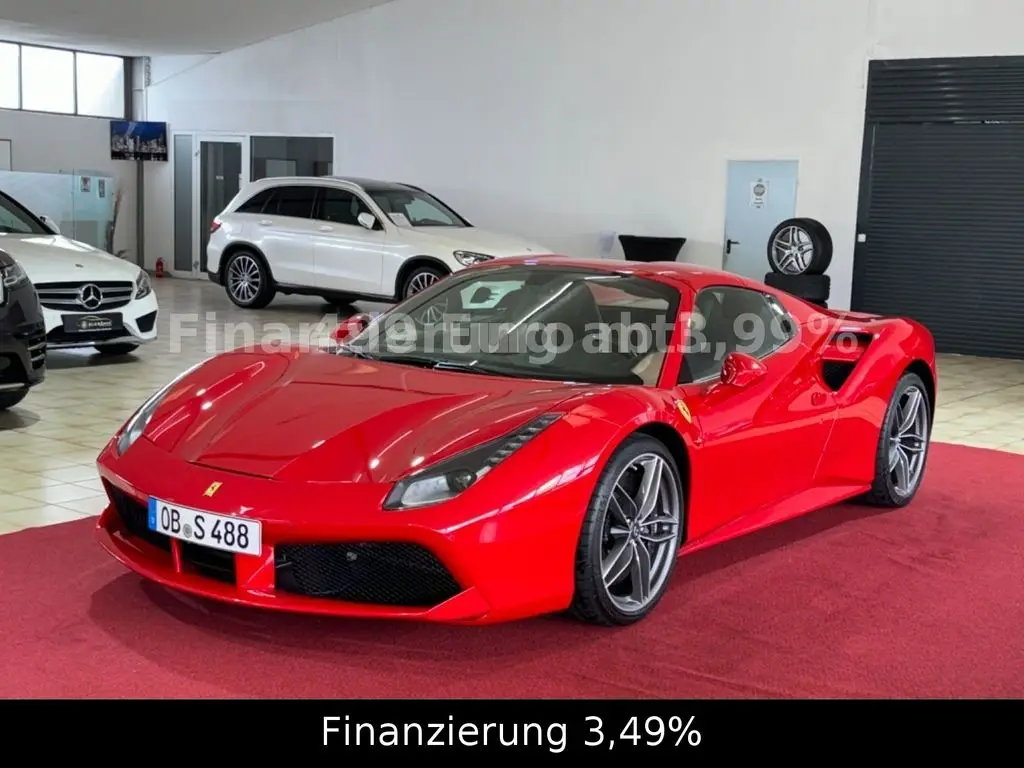 Photo 1 : Ferrari 488 2018 Essence