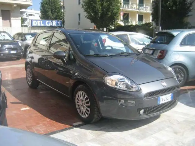 Photo 1 : Fiat Punto 2017 Diesel