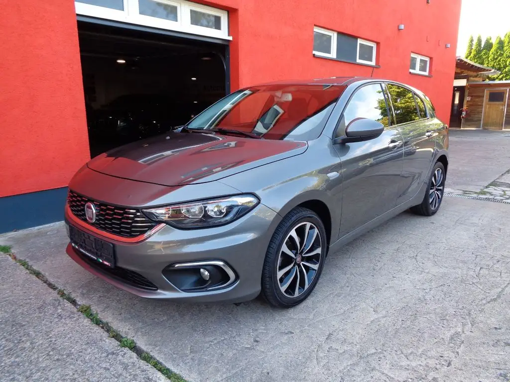 Photo 1 : Fiat Tipo 2017 Essence