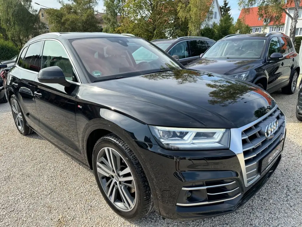 Photo 1 : Audi Q5 2017 Essence