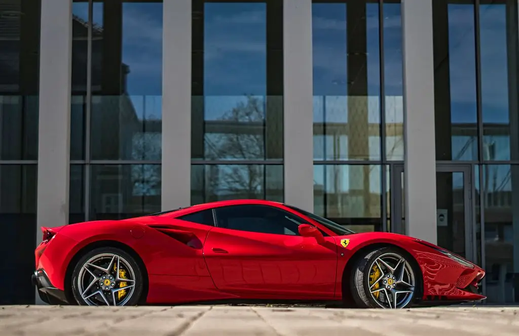 Photo 1 : Ferrari F8 2020 Petrol