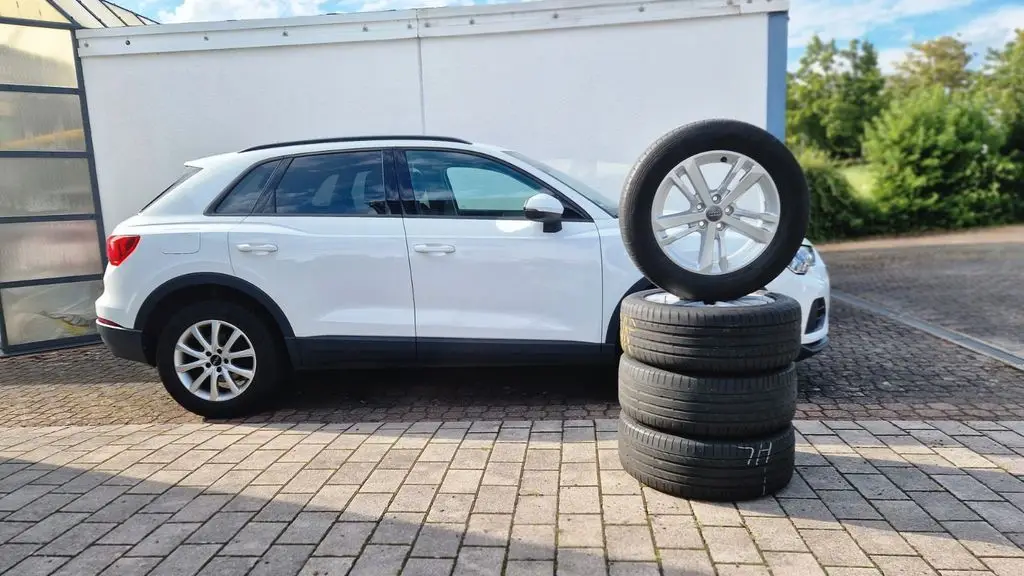 Photo 1 : Audi Q3 2019 Diesel