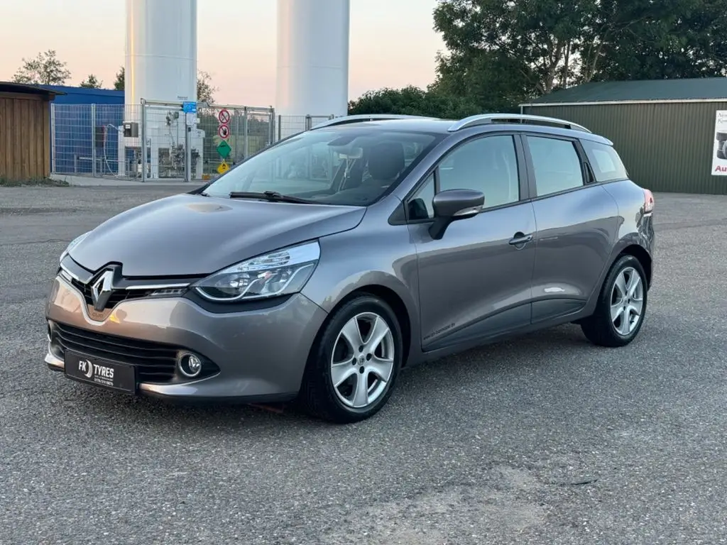 Photo 1 : Renault Clio 2015 Essence