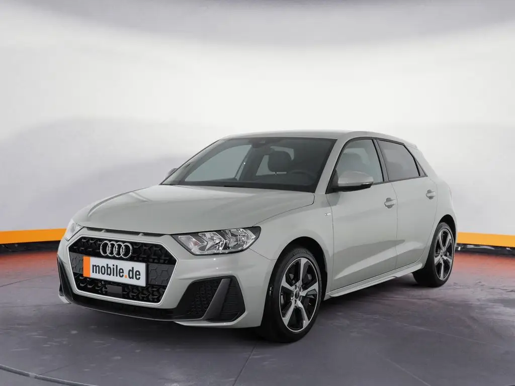 Photo 1 : Audi A1 2023 Essence