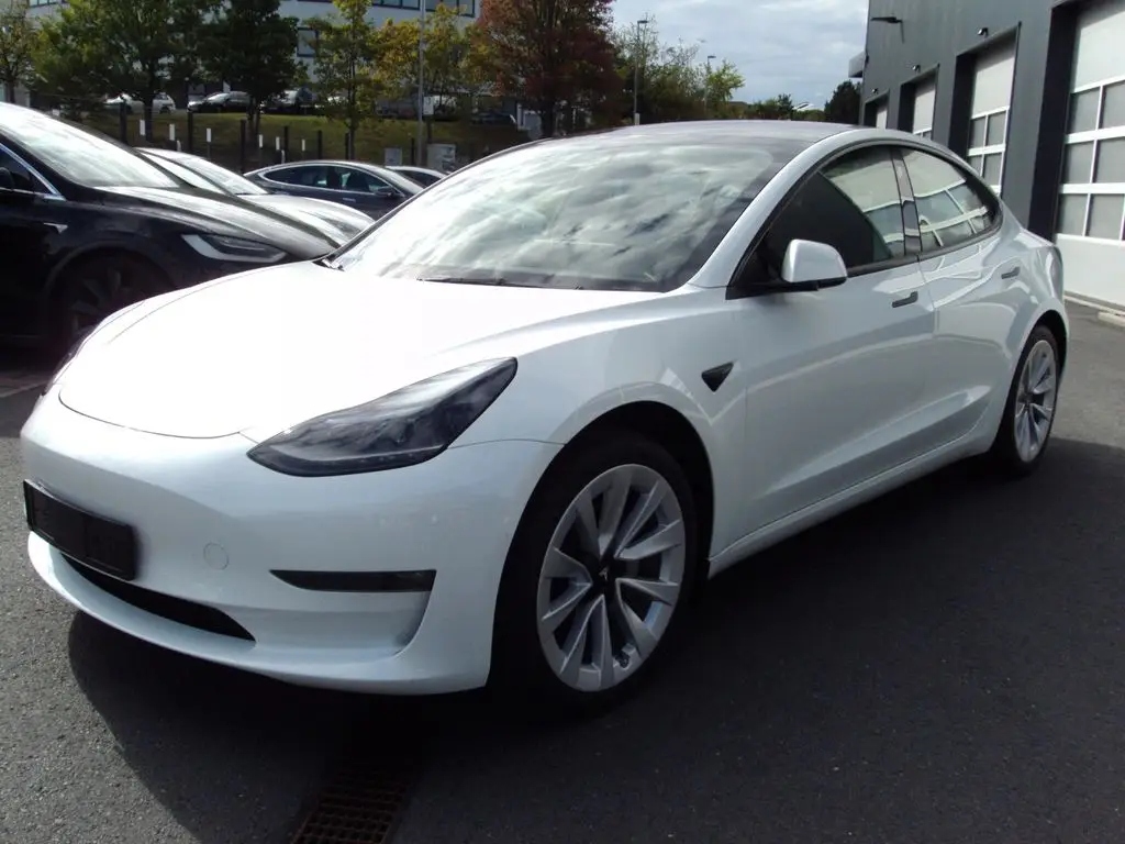 Photo 1 : Tesla Model 3 2022 Not specified