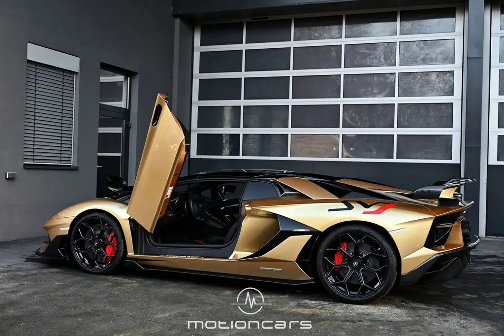 Photo 1 : Lamborghini Aventador 2020 Essence