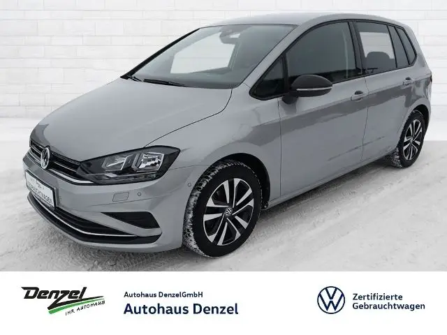 Photo 1 : Volkswagen Golf 2019 Petrol