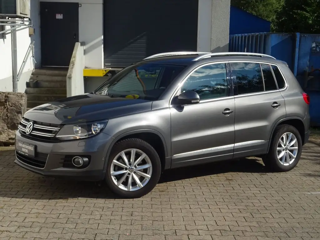 Photo 1 : Volkswagen Tiguan 2015 Essence