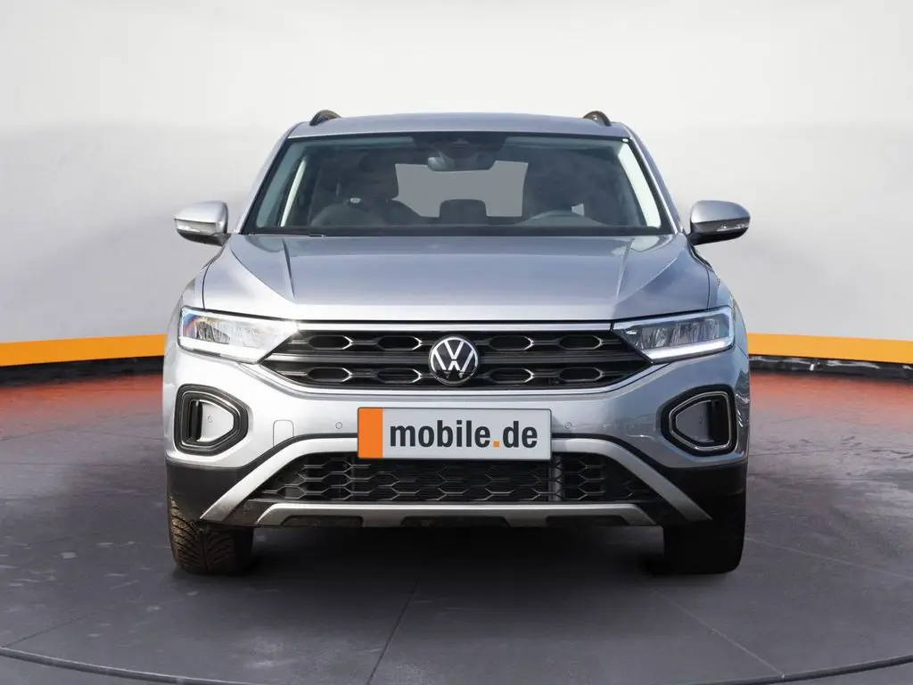 Photo 1 : Volkswagen T-roc 2023 Essence