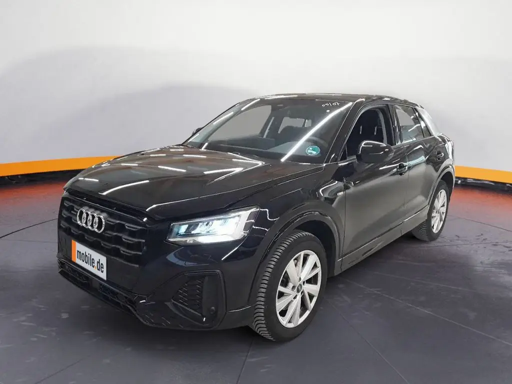 Photo 1 : Audi Q2 2023 Petrol