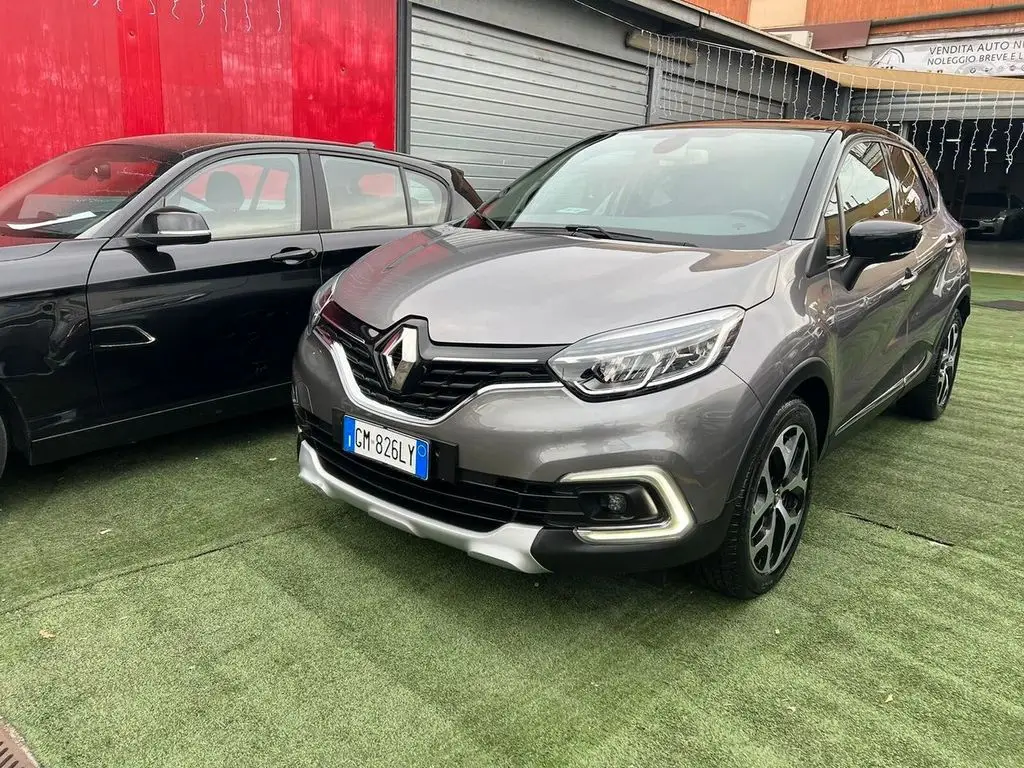 Photo 1 : Renault Captur 2018 Petrol