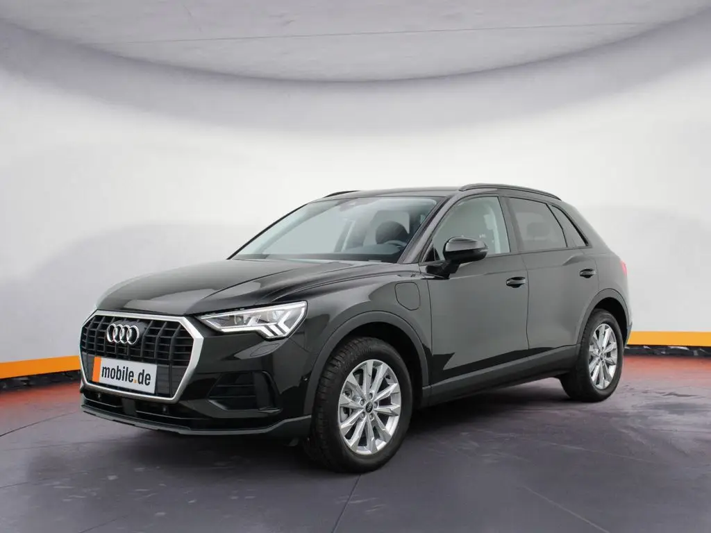 Photo 1 : Audi Q3 2023 Hybrid