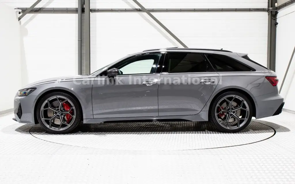 Photo 1 : Audi Rs6 2024 Petrol