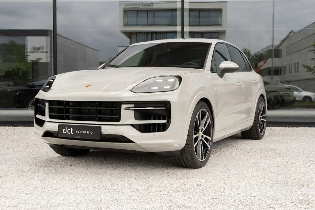 Photo 1 : Porsche Cayenne 2024 Hybrid