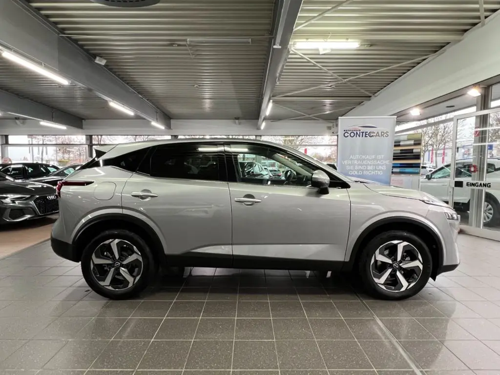 Photo 1 : Nissan Qashqai 2023 Essence