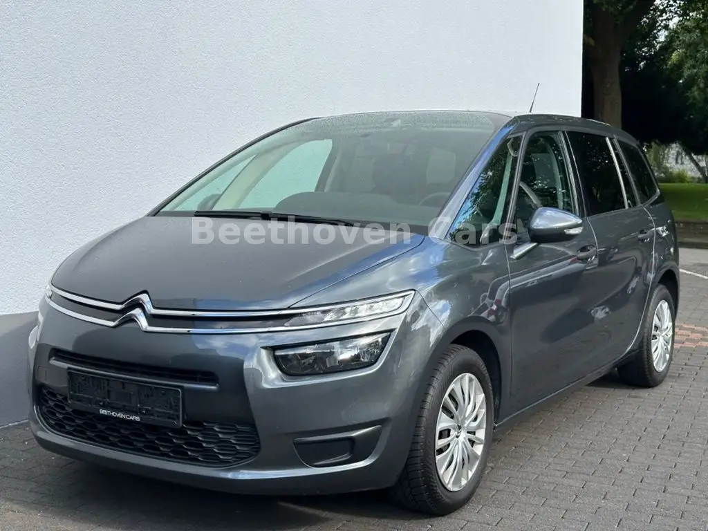 Photo 1 : Citroen C4 2015 Petrol