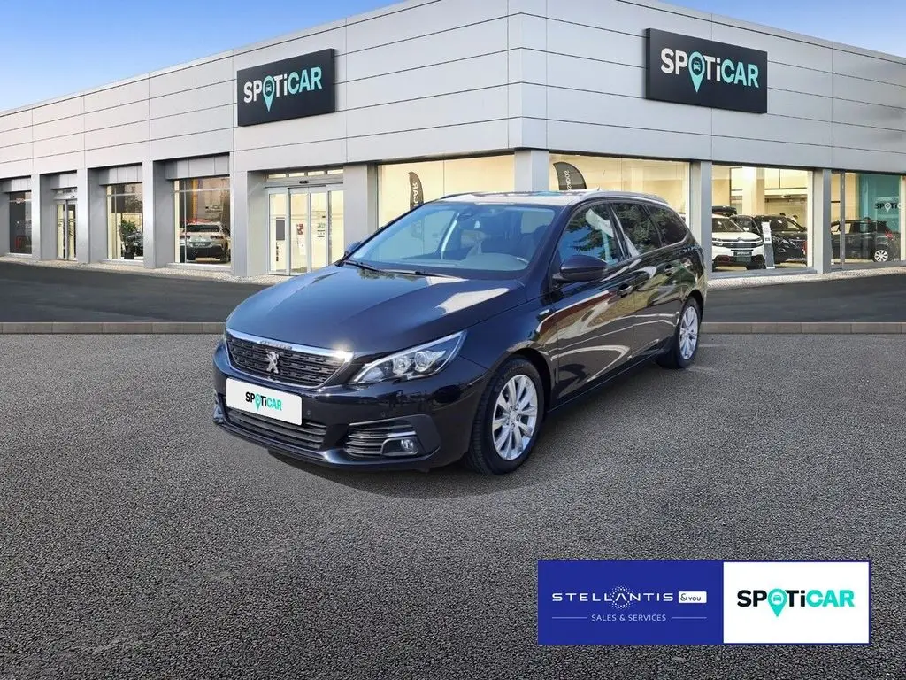 Photo 1 : Peugeot 308 2020 Petrol