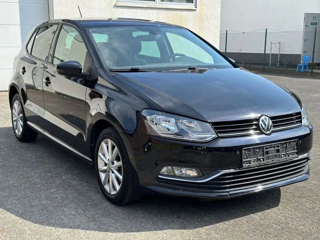 Photo 1 : Volkswagen Polo 2015 Essence