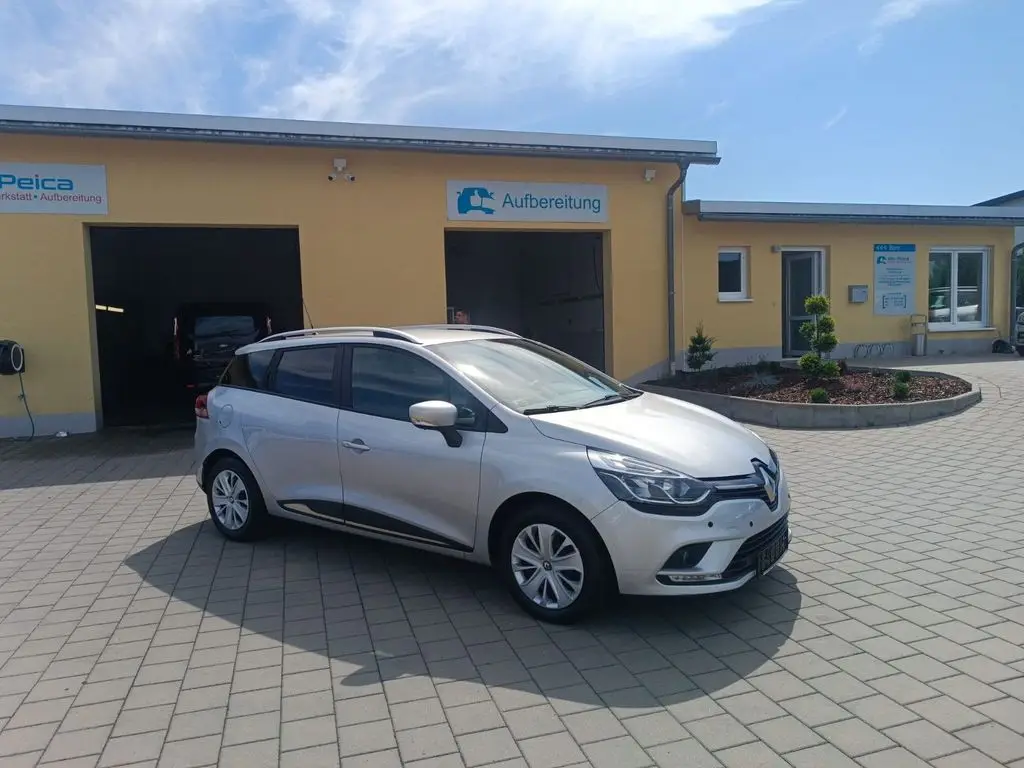 Photo 1 : Renault Clio 2019 Essence